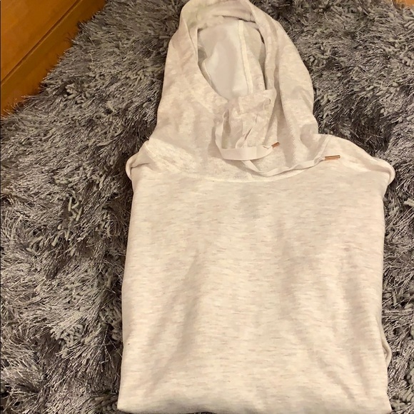 Long sleeve with hood - Picture 1 of 1